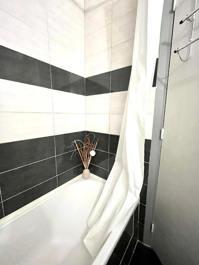 Antibes Home 2P 50M2 With Ac & Free Parking & 2 Balconies Exterior foto